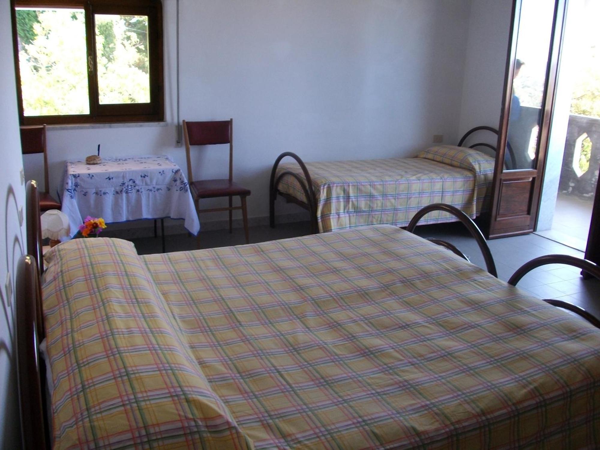 Hotel Alberta Massa  Ngoại thất bức ảnh