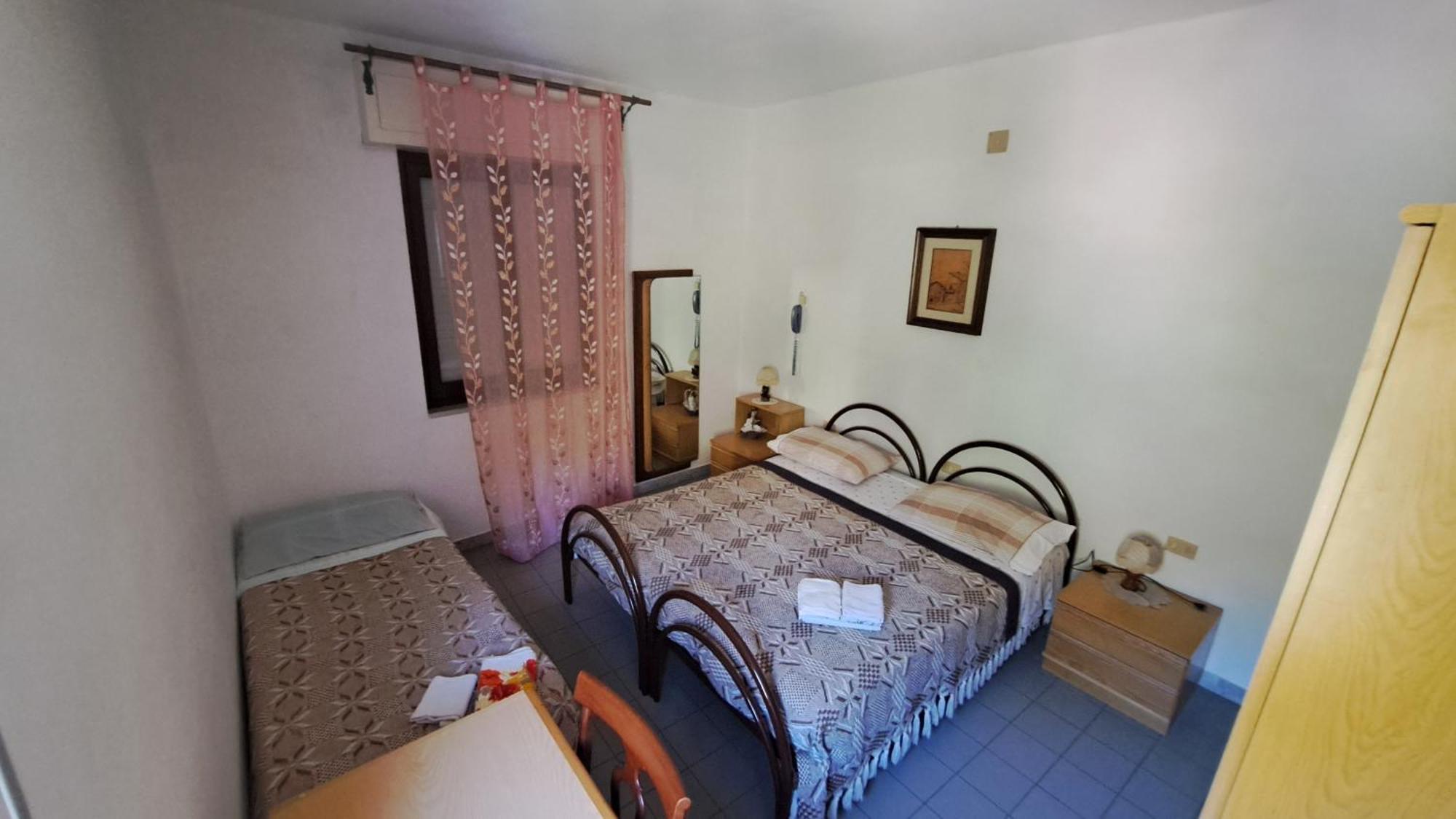Hotel Alberta Massa  Ngoại thất bức ảnh